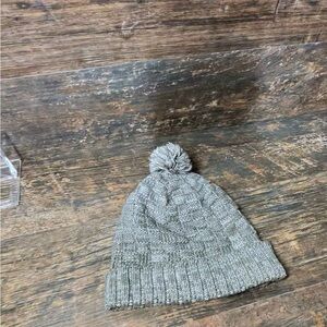 Under Armour Gray Knit Pom-Pom Beanie